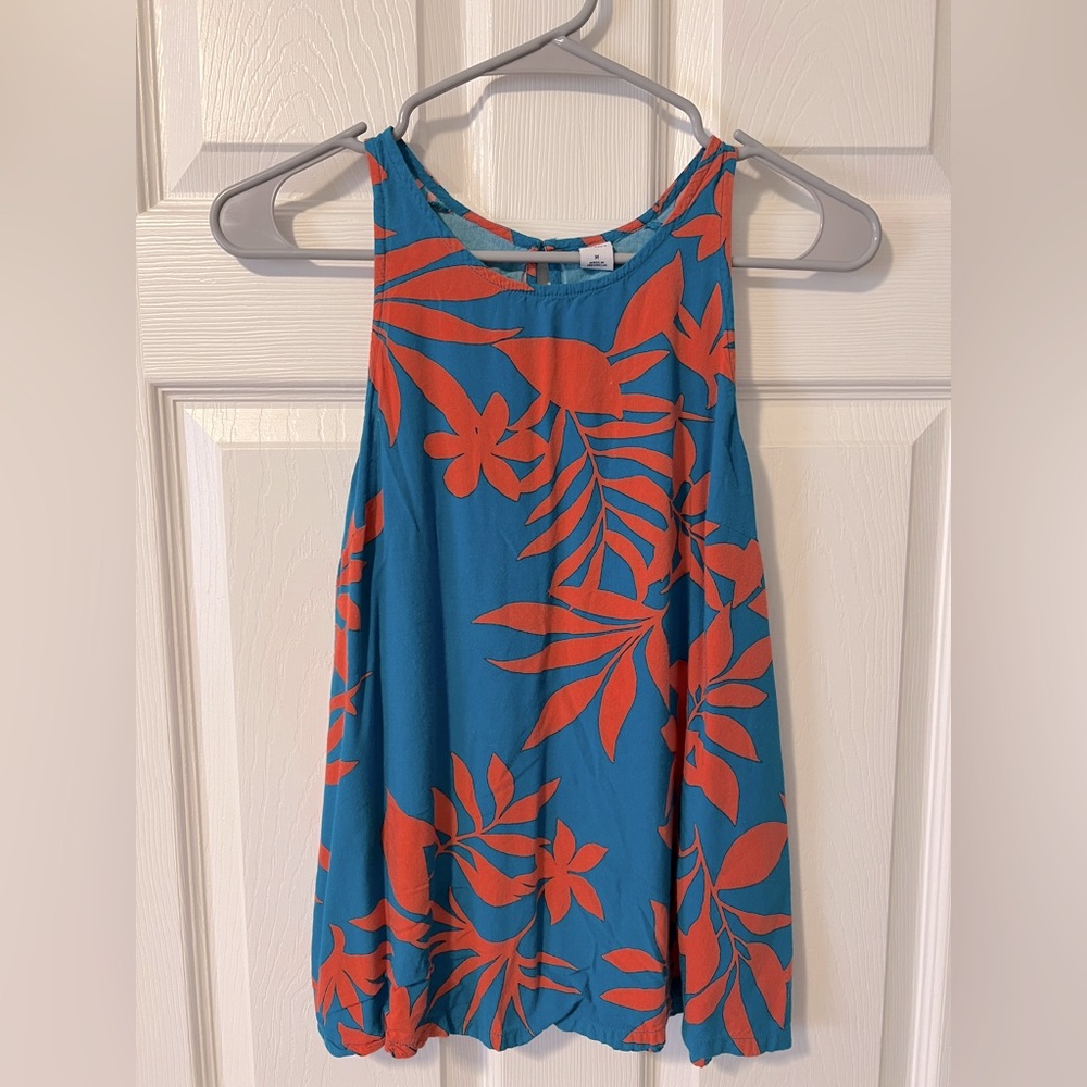 Bright Tropical Tank